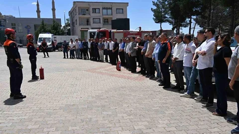 Derik'te Yangın Tatbikatı Yapıldı