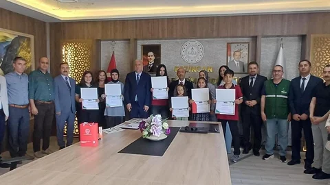 Erzincan'da Sağlıklı Nesil Yarışması Ödülleri Verildi