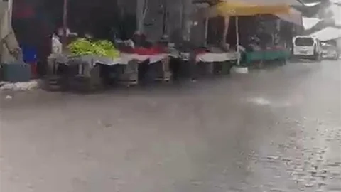 Yatağan'da Sağanak Yağış Etkili Oldu