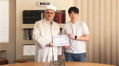 Güney Koreli Genç Bolu'da İslamiyet'i Kabul Etti