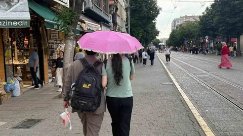 Eskişehir'de Gök Gürültülü Yağışlar Etkili Oldu