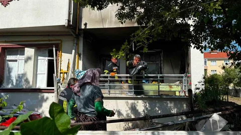 Tavşanlı'da Balkon Yangını Paniği