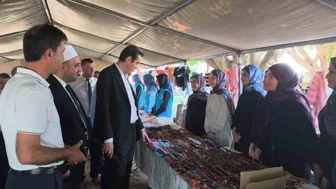 Bozyazı’da Hayır Çarşısı Açıldı