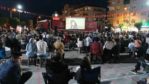 Gezen Sinema Tırı Karaman'da Etkinlik Düzenledi