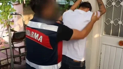 Mersin'de Dolandırıcılara Operasyon Yapıldı