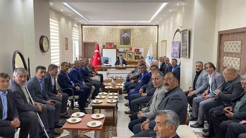Arpaçay'da Muhtarlarla Toplantı Yapıldı