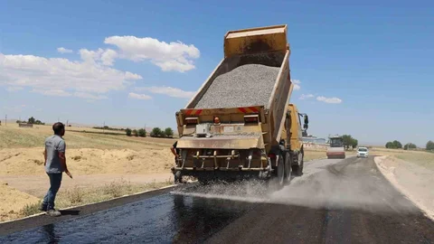 Eyyübiye Kırsalında Yol Yenileme Çalışmaları