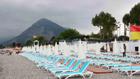 Antalya'da Yeni Plaj Hizmete Girdi