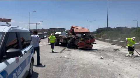 Bursa'da Trafik Kazası: Tır Sürücüsü Hayatını Kaybetti