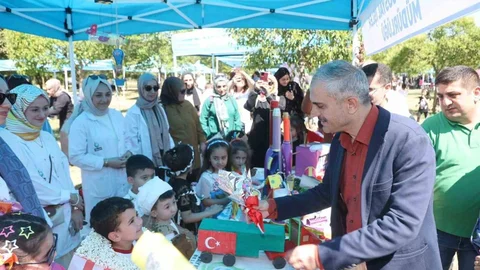 Çayırova’da Renkli Çevre Şenliği