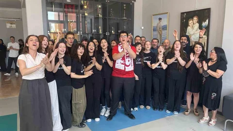 Bursalı Öğrenciler A Milli Takım Marşını Yazdı