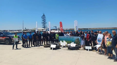 Enez'de Deniz Temizliği Yapıldı