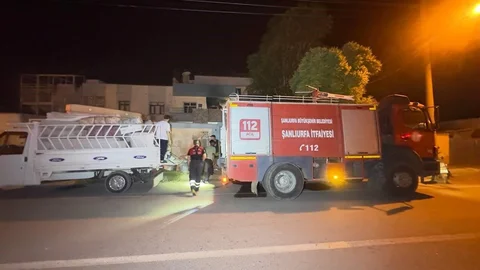 Yükselen Alevler Mahalleliyi Sokağa Döküyor