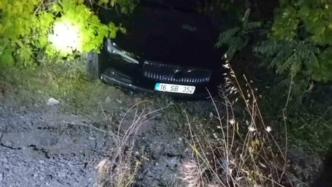 Elazığ'da Şarampole Uçan Otomobil