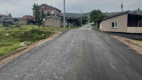Gediz'de Asfalt Sevinci Yaşanıyor