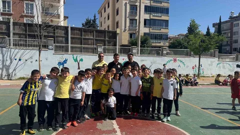 Gaziantep'te Emniyet Müdürü Futbol Oynadı