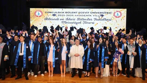 Zonguldak'ta Mezuniyet Coşkusu Yaşandı