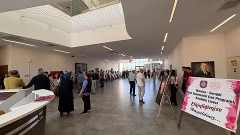 Sarıgöl'de Görsel Sanatlar Sergisi Düzenlendi