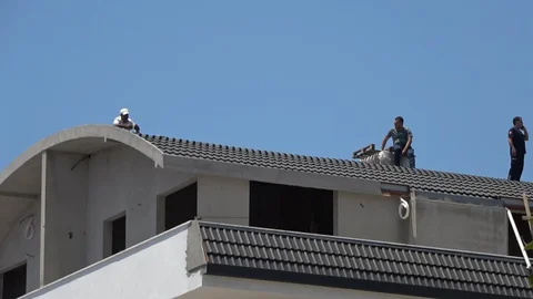 Alanya'da Çatıdan İndirme Operasyonu