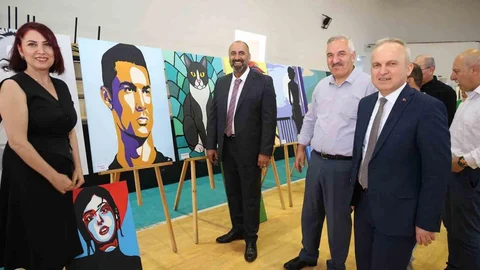 Bafra Fen Lisesi'nde Sanat Sergisi Açıldı