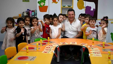 Kuşadası'ndaki Çocuk Gelişim Merkezi Ailelere Destek Oluyor