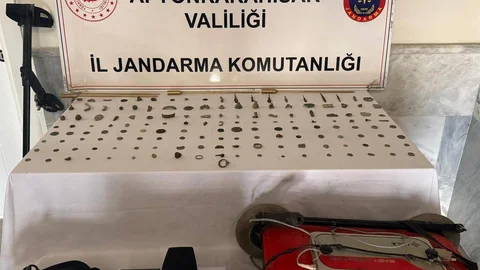 Afyonkarahisar'da Tarihi Eser Ele Geçirildi
