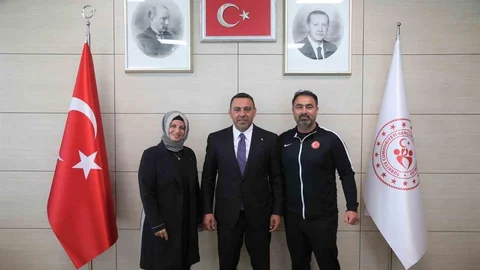 Kayseri'de Şampiyonlar Kutlandı