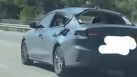 Eskişehir'de Hasarlı Araç Trafikte Seyrediyor