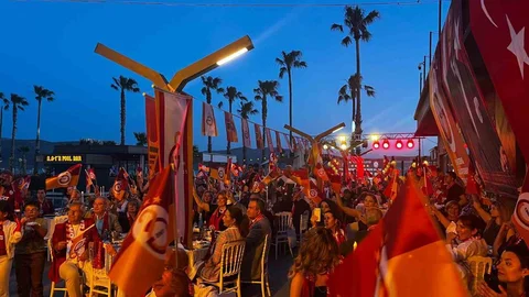Galatasaray’ın 26. Şampiyonluğu Bandırma’da Coşkuyla Kutlandı