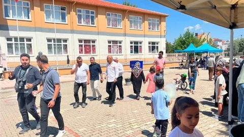 Tavşanlı'da Hayır Çarşısı Düzenlendi