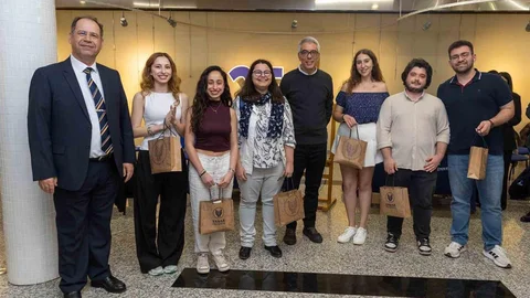 İzmir'de Öğrencilerden Yenilikçi Çözümler