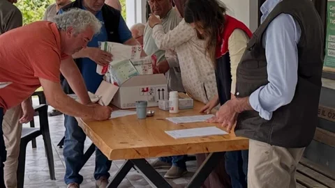 Düzce'de Metruk Binalar İlaçlandı