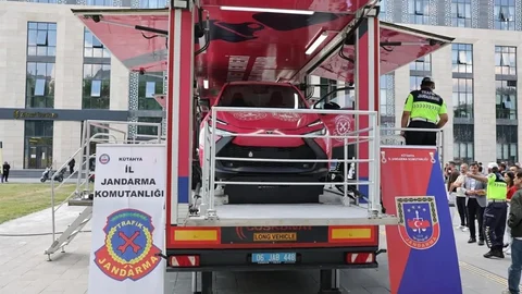 Kütahya’da Trafik Güvenliği Etkinliği Yoğun İlgi Gördü