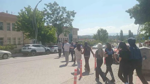 Kütahya'da Uyuşturucu Operasyonu Gözaltıları