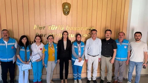 Gerze'de Sağlık Personeline Ödül Verildi