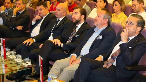 DENİZLİ'de Büyümenin Yeni Kodları Tartışıldı