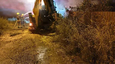 İvrindi'de Samanlık Yangını Meydana Geldi
