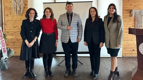Düzce'de Eğitimde Başarı Ödülü
