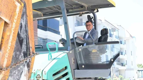 Altıeylül'de Asfalt Çalışmaları Devam Ediyor