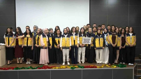 Rize'de Mezuniyet Coşkusu Yaşandı