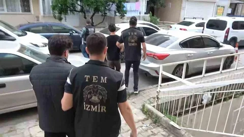 İzmir'de FETÖ Operasyonu: 41 Tutuklama