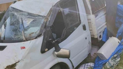 Sivas'ta Kamyonet Kazası