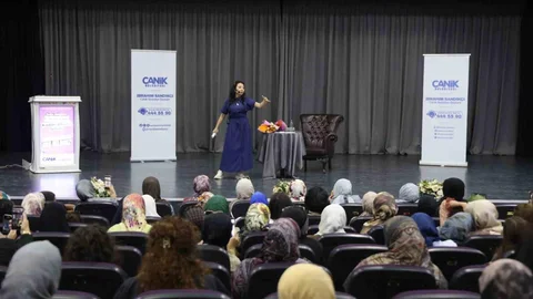 Canik’te Kadim Şifa Konferansı Düzenlendi