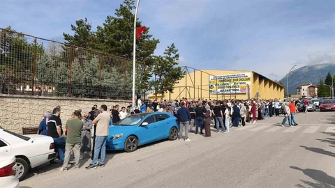 Karabük'te LGS Sınavı Heyecanı Başladı