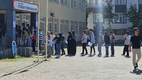 Hasköy'de LGS Sınavı Heyecanı Başladı