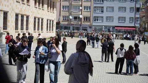 Bayburt'ta 876 Öğrenci LGS Sınavına Girdi