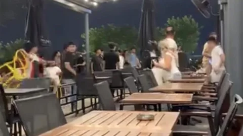 Adana'da AVM Kavgası Yaşandı