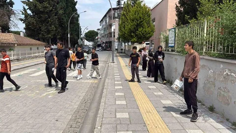 Gördes’te 231 Öğrenci Sınavda Ter Döküyor