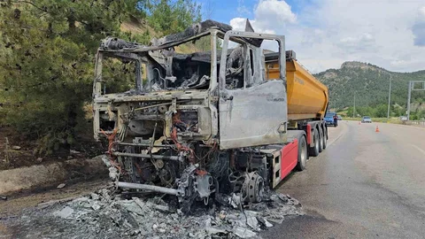 Karabük'te Tır Yangını Tehlikesi
