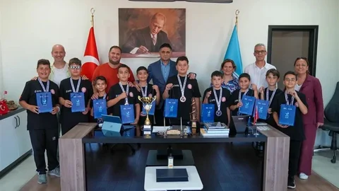 Aliağa'dan Başkan Acar'a Ziyaret